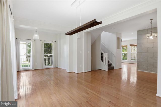 9157 STONEGARDEN DR, Lorton, VA 22079