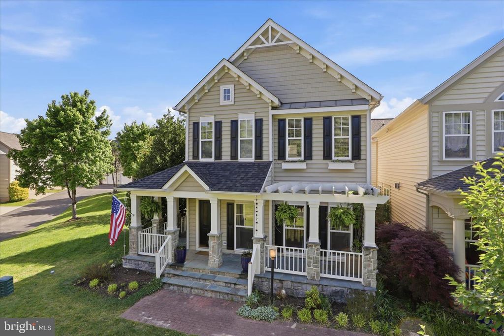 9157 STONEGARDEN DR, Lorton, VA 22079