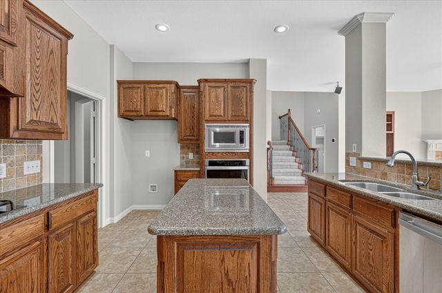 10987 Apple Valley Drive, Frisco, TX 75033