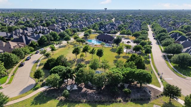 10987 Apple Valley Drive, Frisco, TX 75033