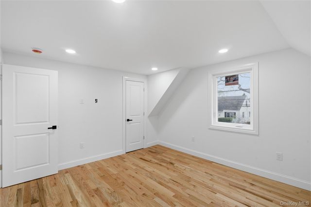219 Granada Parkway, Lindenhurst, NY 11757