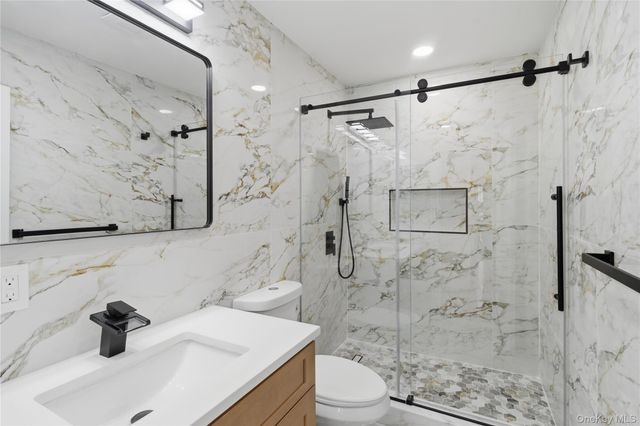 219 Granada Parkway, Lindenhurst, NY 11757