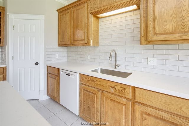 4601 Park Haven Circle, Bryan, TX 77802