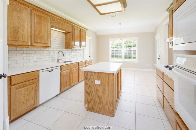 4601 Park Haven Circle, Bryan, TX 77802