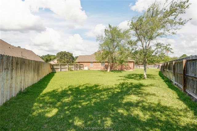 4601 Park Haven Circle, Bryan, TX 77802