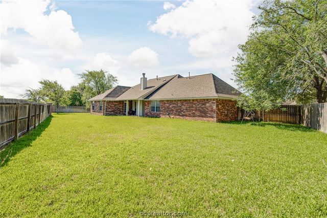 4601 Park Haven Circle, Bryan, TX 77802