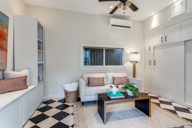 226 W Hollywood, San Antonio, TX 78212