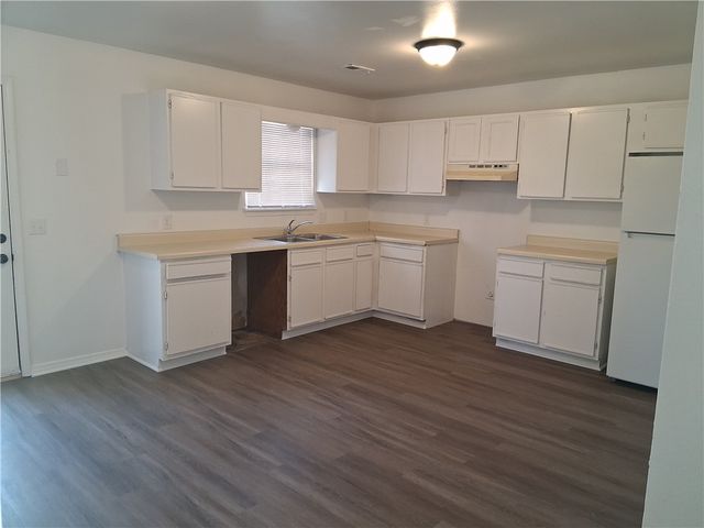 1403 Camellia Drive A, Bentonville, AR 72712