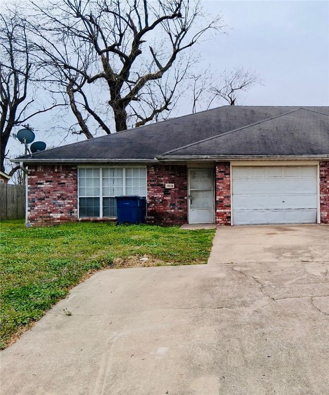 1403 Camellia Drive A, Bentonville, AR 72712