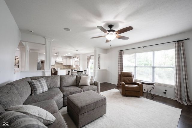 16477 Stonewolf Boulevard, Noblesville, IN 46060