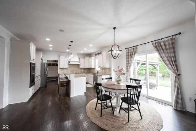 16477 Stonewolf Boulevard, Noblesville, IN 46060