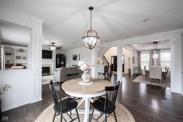 16477 Stonewolf Boulevard, Noblesville, IN 46060