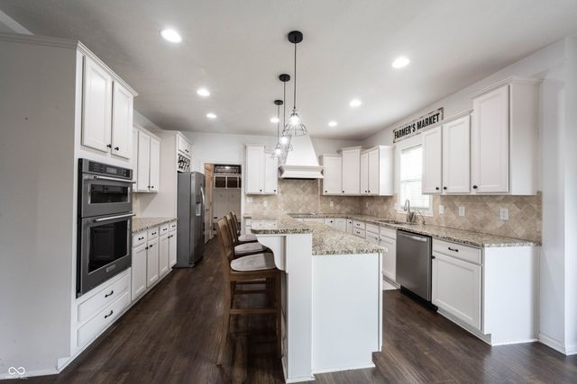 16477 Stonewolf Boulevard, Noblesville, IN 46060