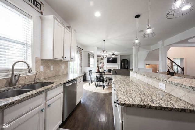 16477 Stonewolf Boulevard, Noblesville, IN 46060