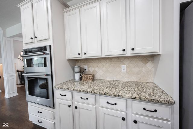 16477 Stonewolf Boulevard, Noblesville, IN 46060