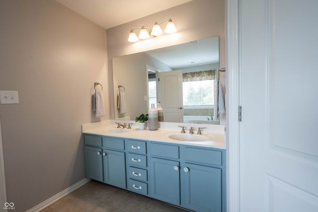 16477 Stonewolf Boulevard, Noblesville, IN 46060