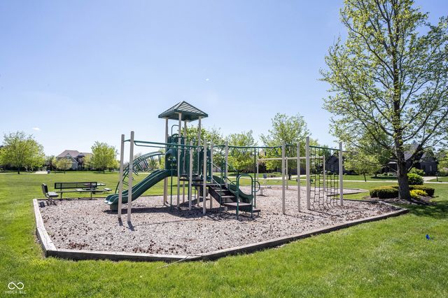16477 Stonewolf Boulevard, Noblesville, IN 46060