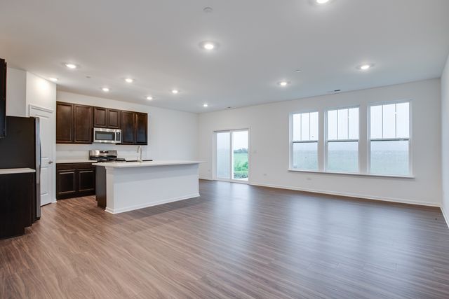 235 Cooney Way, Oswego, IL 60543