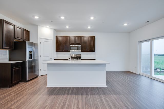 235 Cooney Way, Oswego, IL 60543