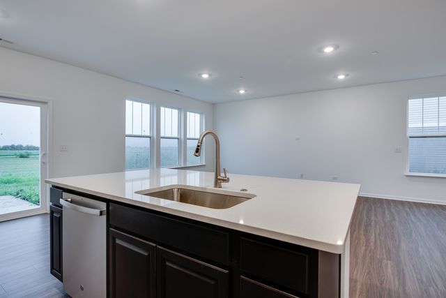 235 Cooney Way, Oswego, IL 60543