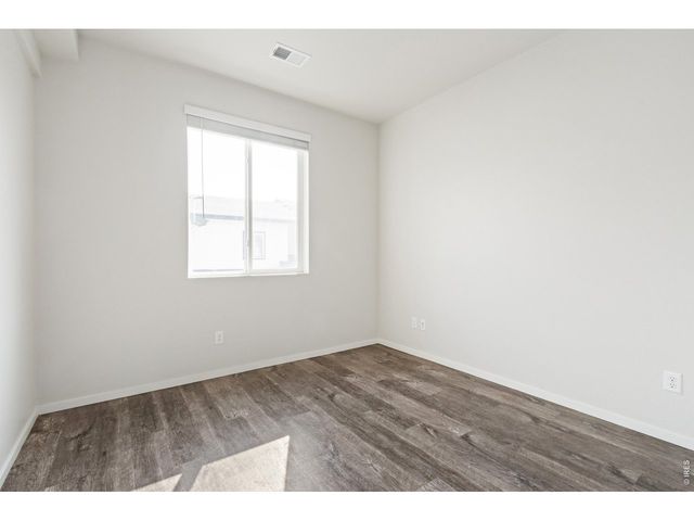 2290 Setting Sun Dr 1, Windsor, CO 80550