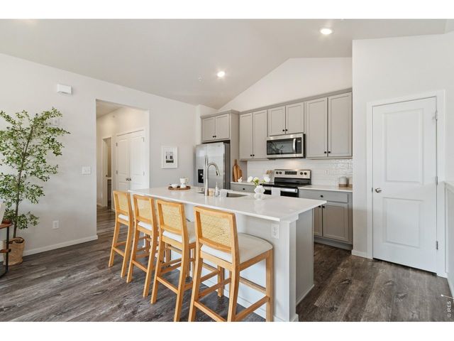 2290 Setting Sun Dr 1, Windsor, CO 80550