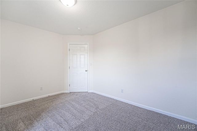 612 York Street, Crocker, MO 65452