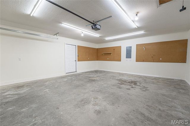 612 York Street, Crocker, MO 65452