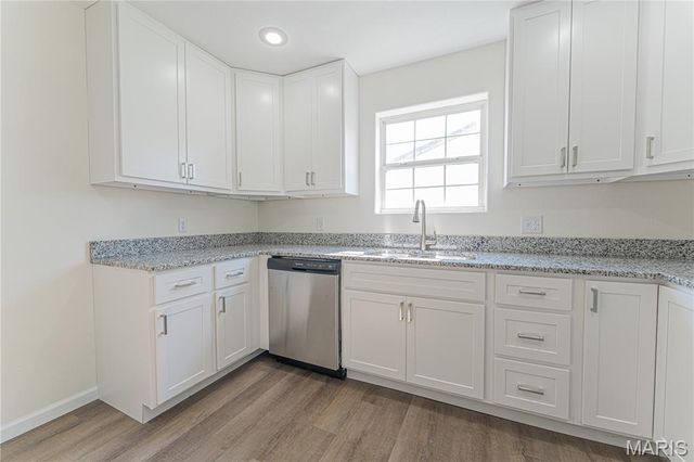 612 York Street, Crocker, MO 65452