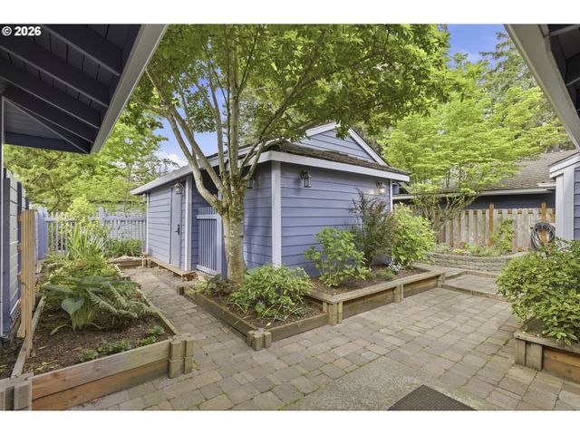 15060 Sw VILLAGE Ln, Beaverton, OR 97007