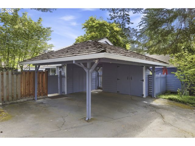 15060 Sw VILLAGE Ln, Beaverton, OR 97007