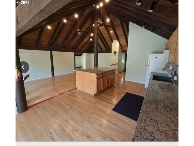 15060 Sw VILLAGE Ln, Beaverton, OR 97007