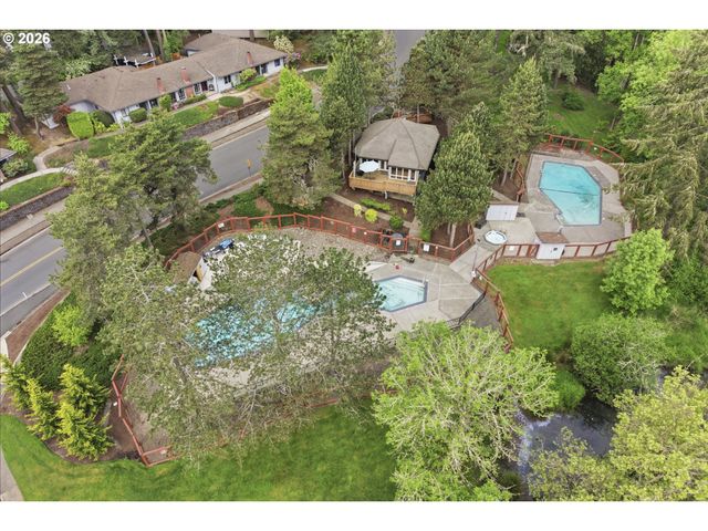 15060 Sw VILLAGE Ln, Beaverton, OR 97007