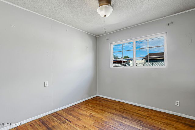 443 Cadwallader Drive, El Paso, TX 79915
