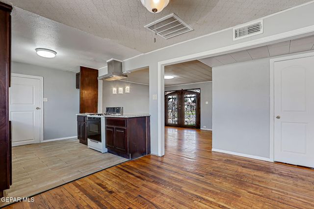 443 Cadwallader Drive, El Paso, TX 79915