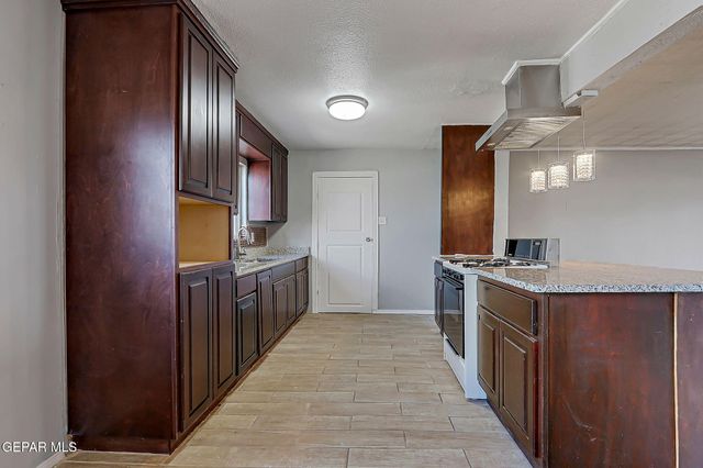 443 Cadwallader Drive, El Paso, TX 79915