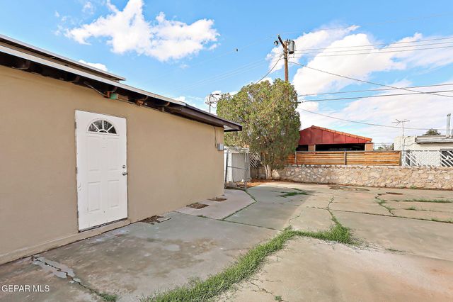 443 Cadwallader Drive, El Paso, TX 79915
