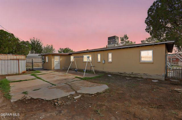 443 Cadwallader Drive, El Paso, TX 79915
