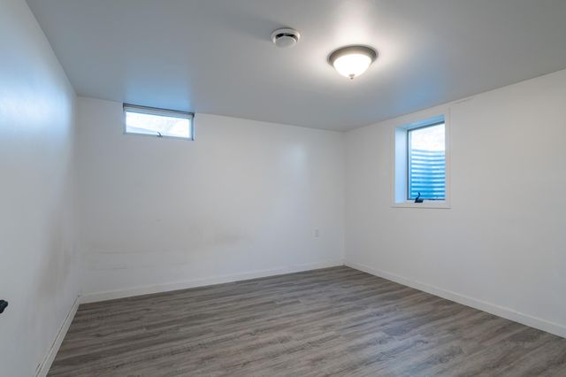 1058 5th Street SW, Valley City, ND 58072