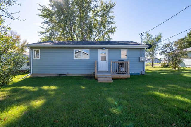 1058 5th Street SW, Valley City, ND 58072