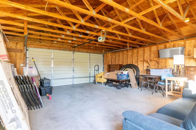 1058 5th Street SW, Valley City, ND 58072