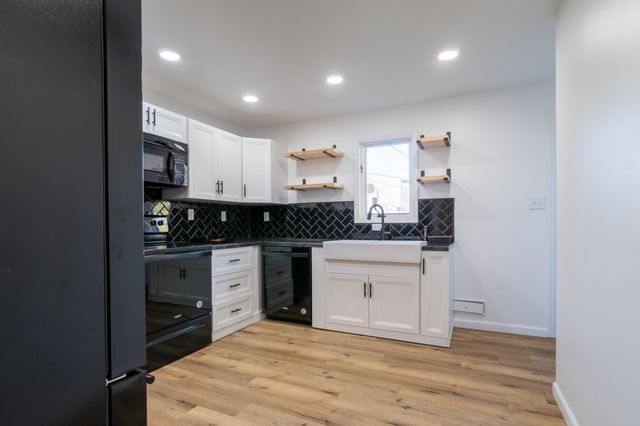 1058 5th Street SW, Valley City, ND 58072