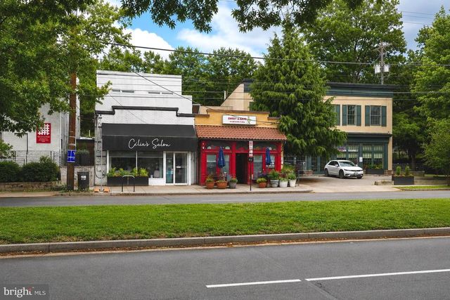 5043 DANA PL NW, Washington, DC 20016