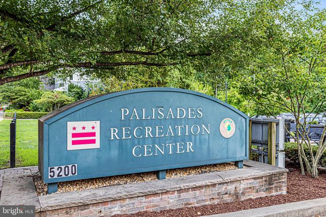 5043 DANA PL NW, Washington, DC 20016