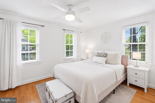 5043 DANA PL NW, Washington, DC 20016