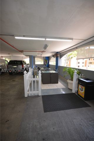 5077 NW 7th St 912, Miami, FL 33126