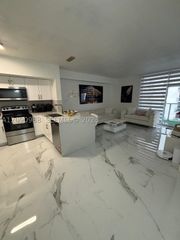 5077 NW 7th St 912, Miami, FL 33126