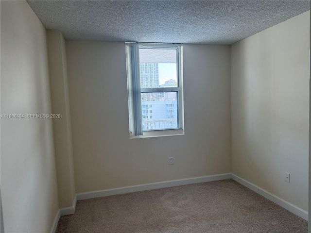 915 NW 1st Ave H2111, Miami, FL 33136