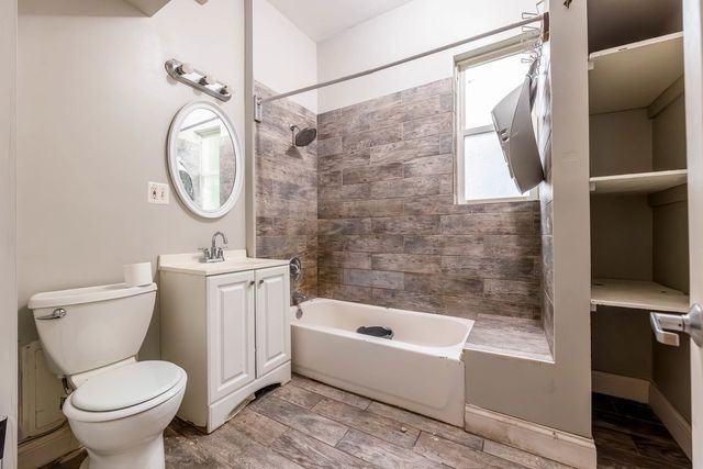5205 S Wood Street, Chicago, IL 60609