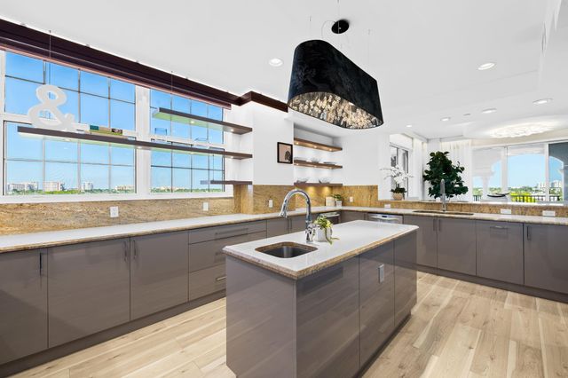 1 N Ocean Blvd PH-501, Boca Raton, FL 33432